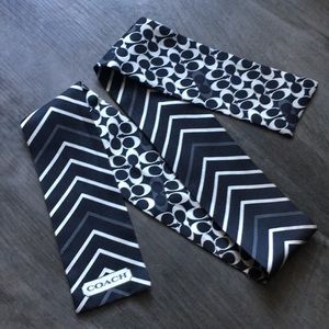 💯Auth COACH SILK scarf double print sig “C” Black